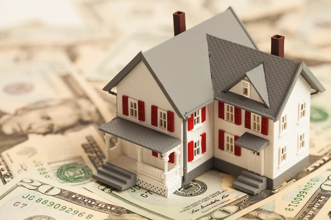 Choosing a HELOC lender for debt consolidation.jpg