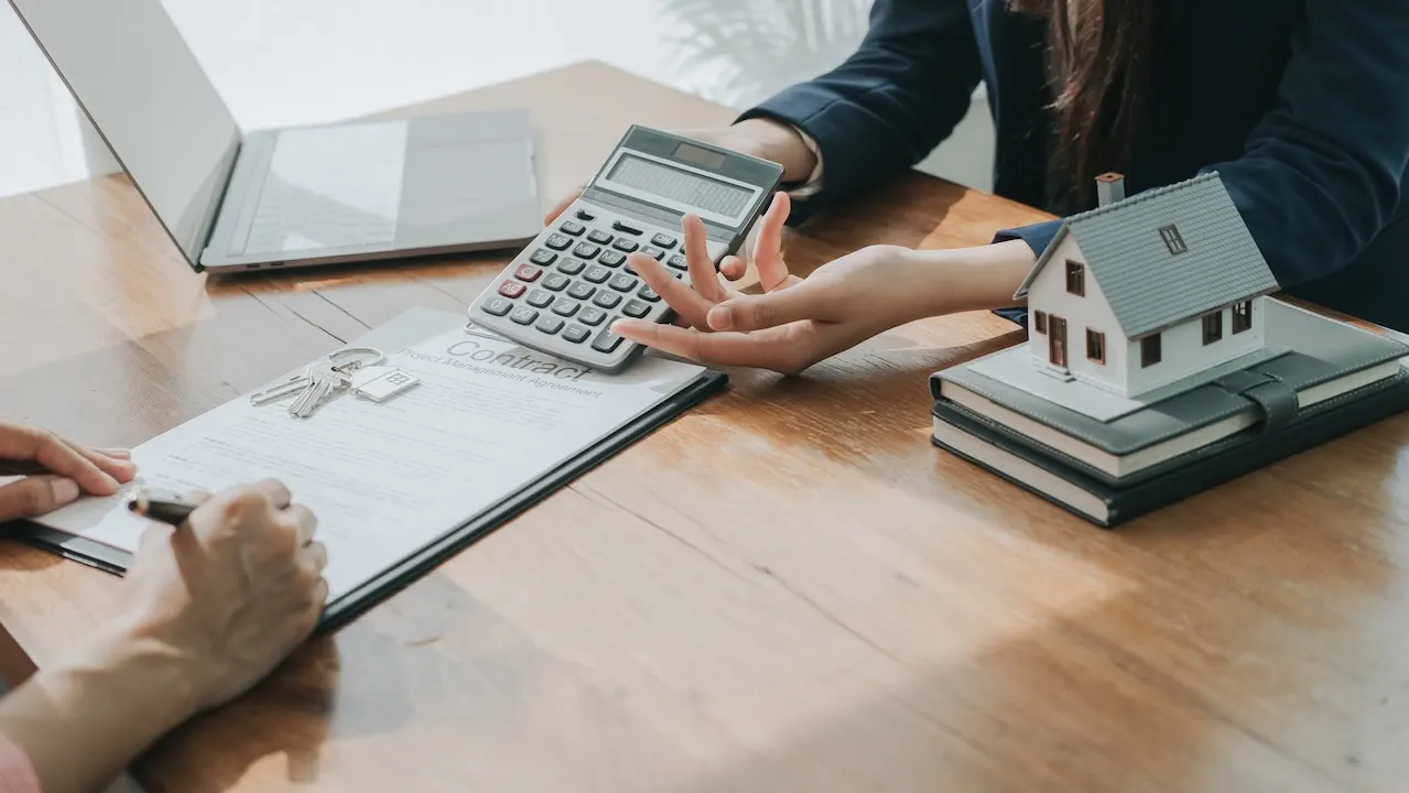 Are there downsides to using HELOC for debt consolidation.jpg